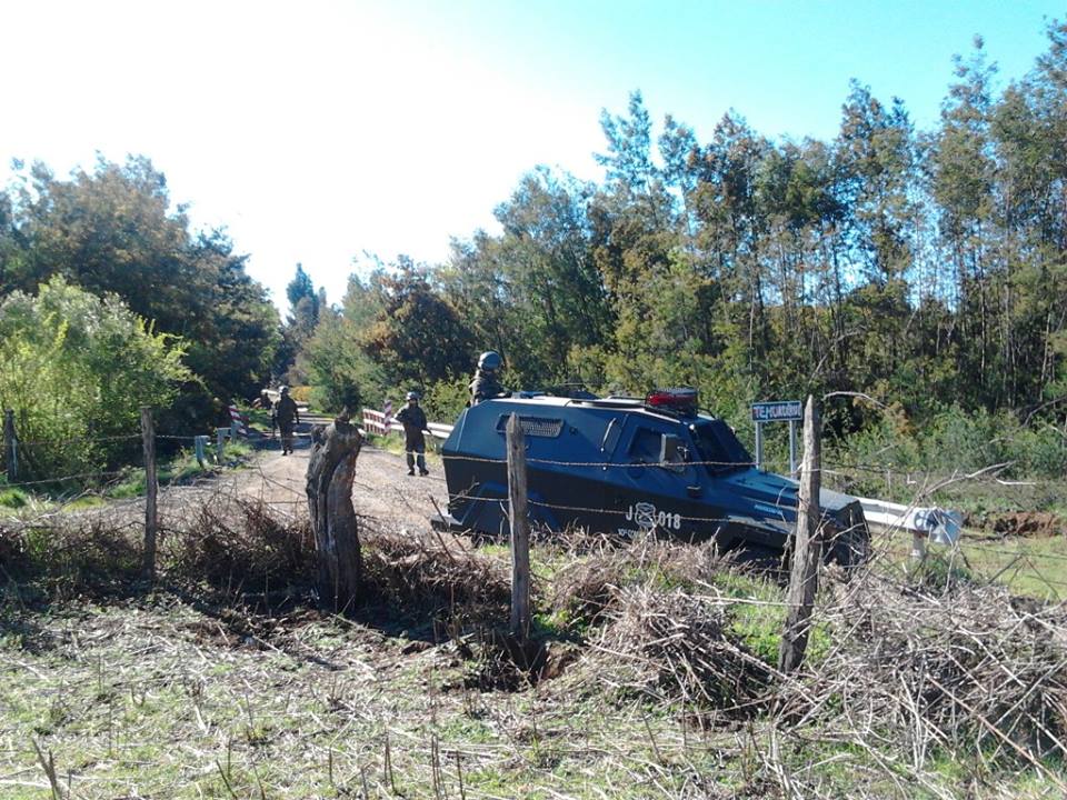300 Carabineros de Chile dejan Mapuches heridos y animales muertos 11